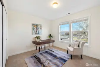 Bedroom 2 w/ en-suite bathroom