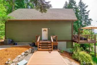 Entrance to main floor