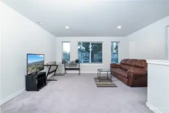 Bonus Room Upstairs with West facing View!