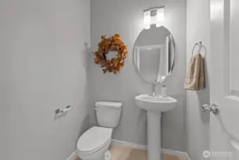 Photographs are for illustrative purposes only. Features, finishes, interior/exterior colors, landscaping and floorplan shown may vary from actual homes built.