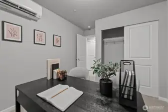 Photographs are for illustrative purposes only. Features, finishes, interior/exterior colors, landscaping and floorplan shown may vary from actual homes built.