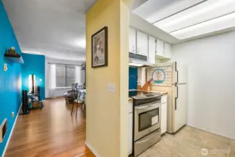 Entry to Living Rm & Dining Area