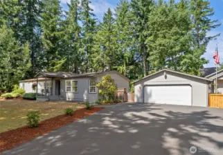 Detached 2-car garage