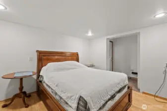 Second primary bedroom