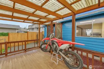 Private back deck