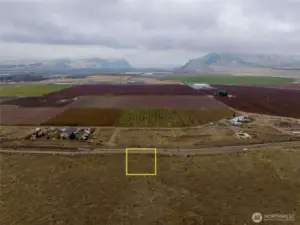 Approximate boundaries in yellow.