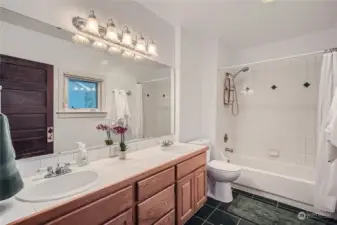 Large double sink full bath on the upper floor