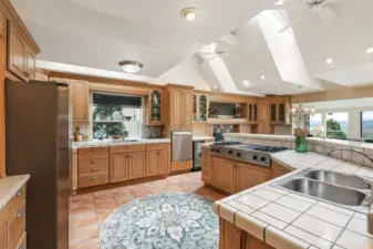 So much counter space with two sinks!