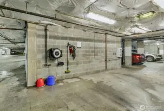 A car wash in the garage, no charge