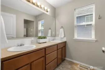 Upstairs Bath