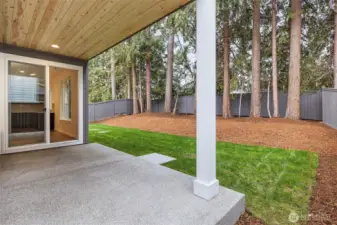 Photos of a similar home; same floor plan, colors, finishes, & upgrades may vary.