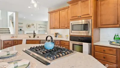 Yes, you're cooking with gas here - literally and figuratively. This kitchen is dialed in with a gas range for precision cooking, an oversized microwave that handles it all, and a jet spray faucet that makes cleanup a breeze. Everything you need, right where you want it.