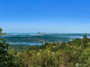 Amazing view of Lake Washington, Cascade Mts, Seattle Skyline , Puget Sound