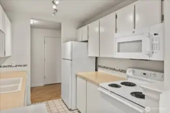 Galley Kitchen, Super efficient