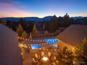 Nothing beats the sunset mountain views.