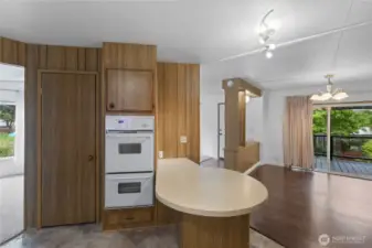 Double oven, all appliances stay.