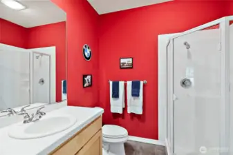 Full Bath on Main