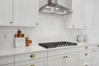 Pictures of Similar Home. Not pictures of actual home. Features, colors, layout may vary.