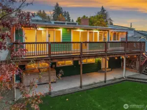 So much outdoor space to enjoy!