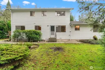 Large backyard - perfect for relaxing or entertaining.