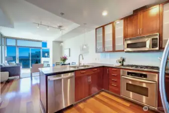 Granite and stainless steel appliances