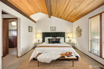 Large primary suite on 2nd floor with walk-in closet and ensuite 3/4 bath