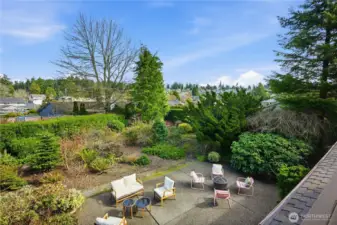 Beautiful, large, garden with seating areas and winding paths in the specially designed garden with NW native plants