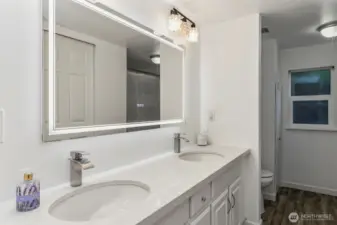 Master bath~