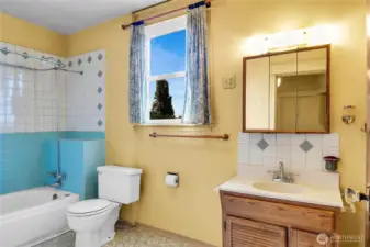 Lots of room to re-imagine this bathroom.