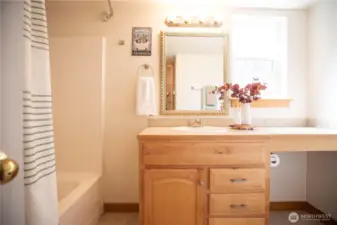 Main floor full bath