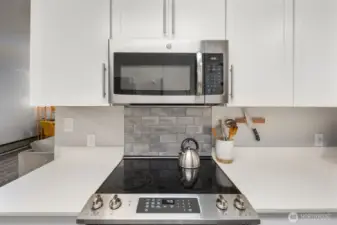 Range and microwave vented to exterior