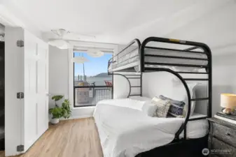 Flexible bonus room – perfect for an office, studio, or guest space.