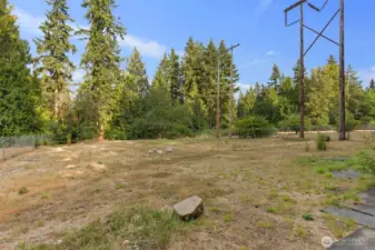 Fully Fenced Pasture/Garden
