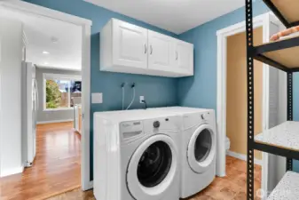 Mud room with 1/2 bath