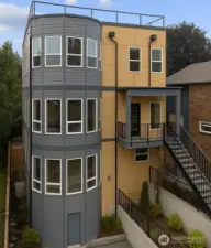 Quality 2 unit Duplex with many options in sought after Wallinford.