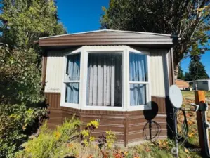 Front view of home