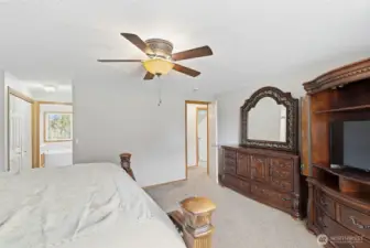 Primary Bedroom - Upper