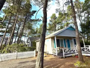 drive way can accomodate two cars