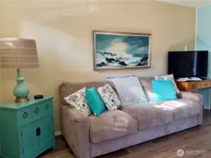 See the sun shining through?