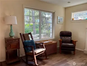 Big picture windows to see the beautiful trees