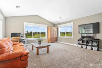 Giant bonus room