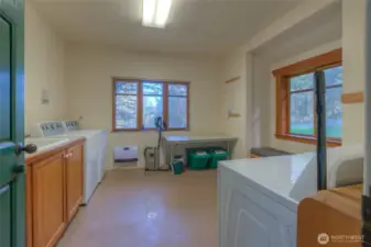 Owners can use these laundry facilities (located at Club House) while camping on their property. Bathrooms and showers are also available.