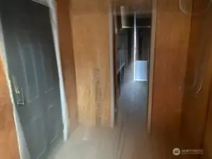 Interior job shack power heat and air conditioning