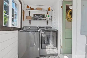 laundry room off of kitchen