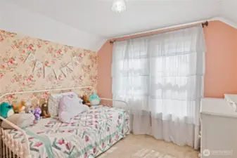 upstairs bedroom #4