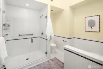 Large Ensuite Bath with tub on right.