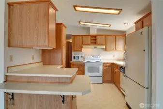 Light and bright kitchen! Ample storage!