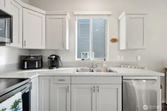 Abundant prep and counter space