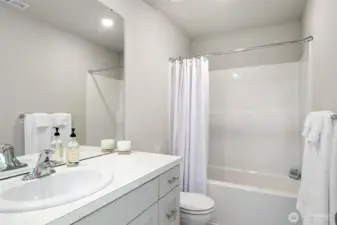 2nd Ba with tub & shower.