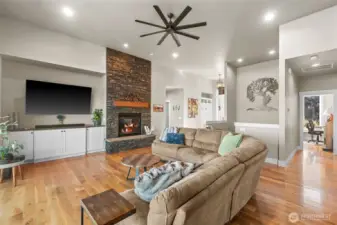 Great room, with built in floor outlets.